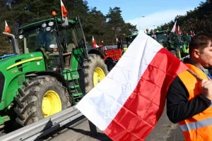Протестувальники