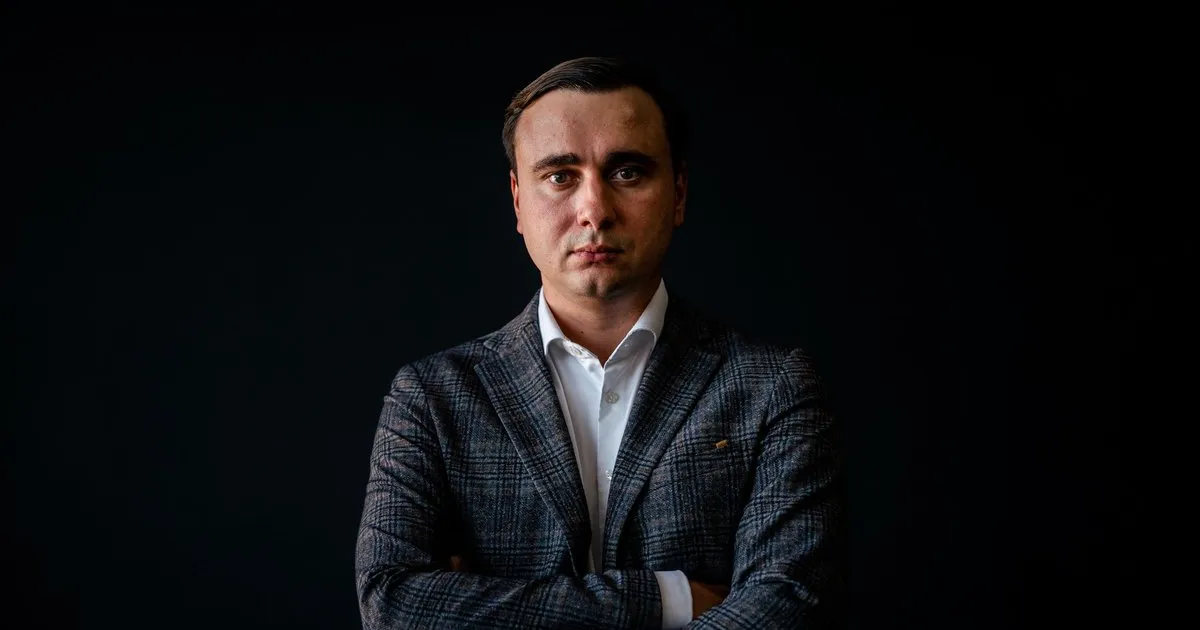 Жданов