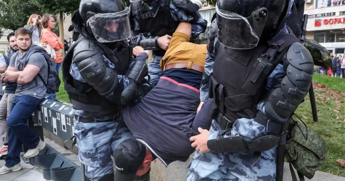 диктаторский режим