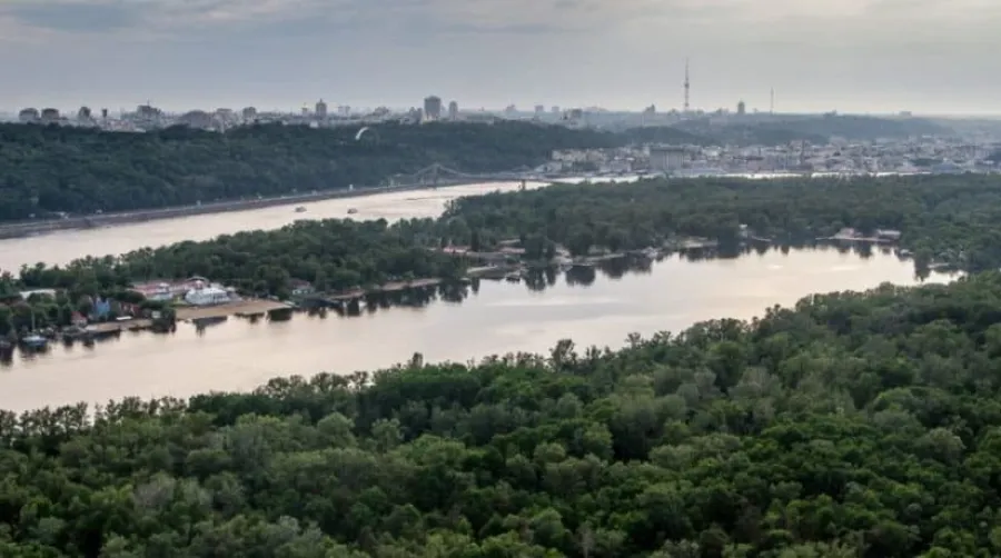 Труханів острів