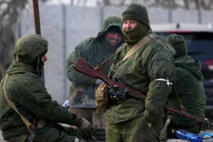 Російські військові