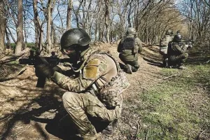 Українські військові