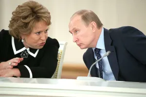 Валентина Матвієнко та Володимир Путін