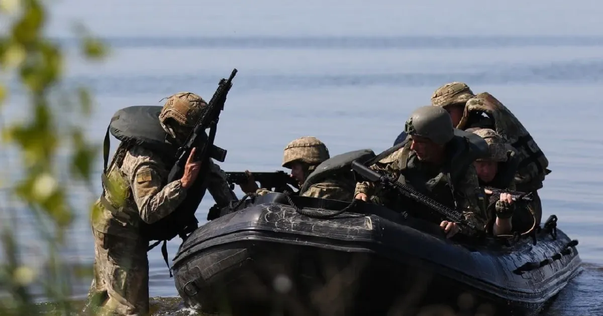 Українські військові
