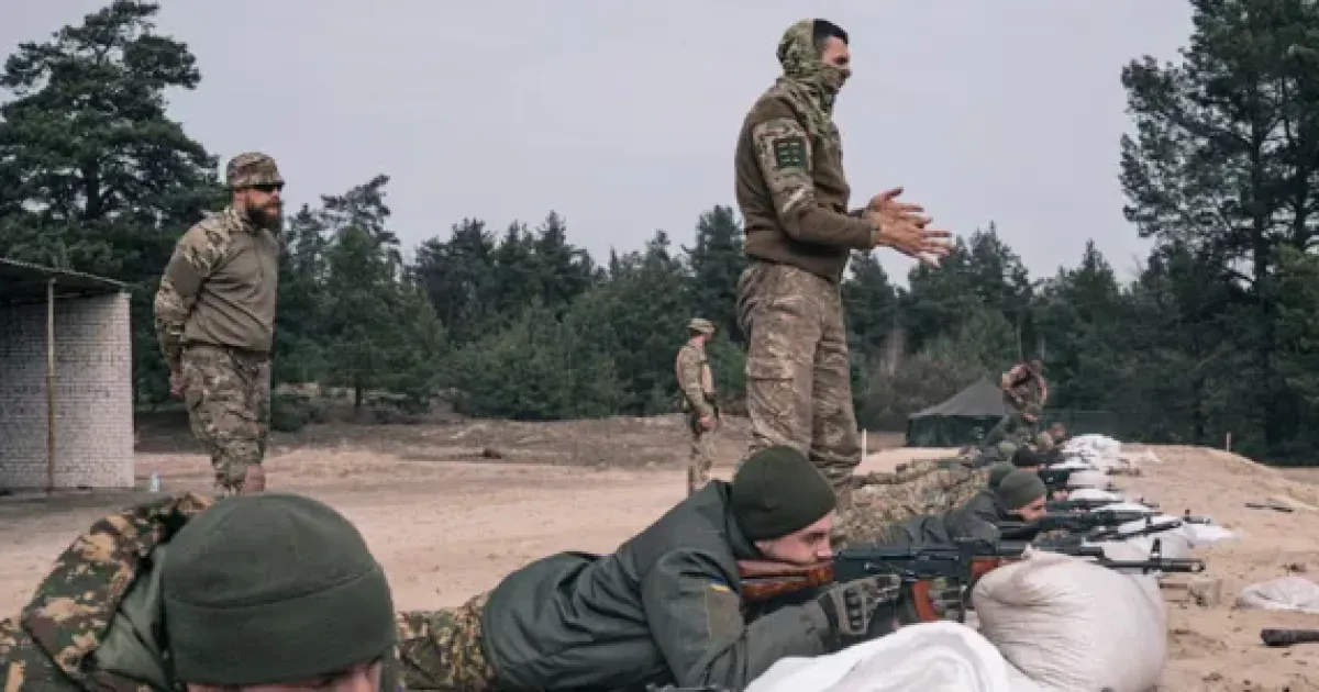 Українські військові
