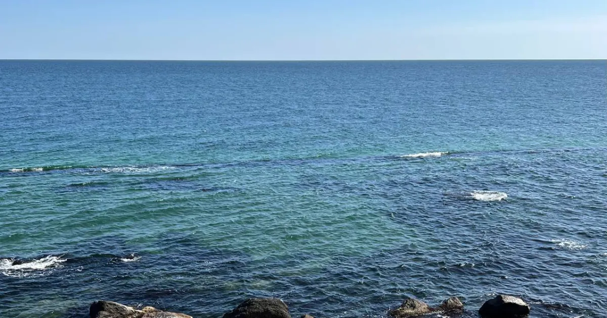 Море