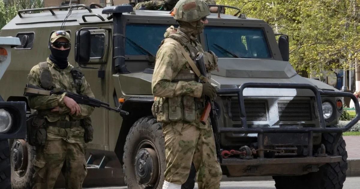 Російські військові