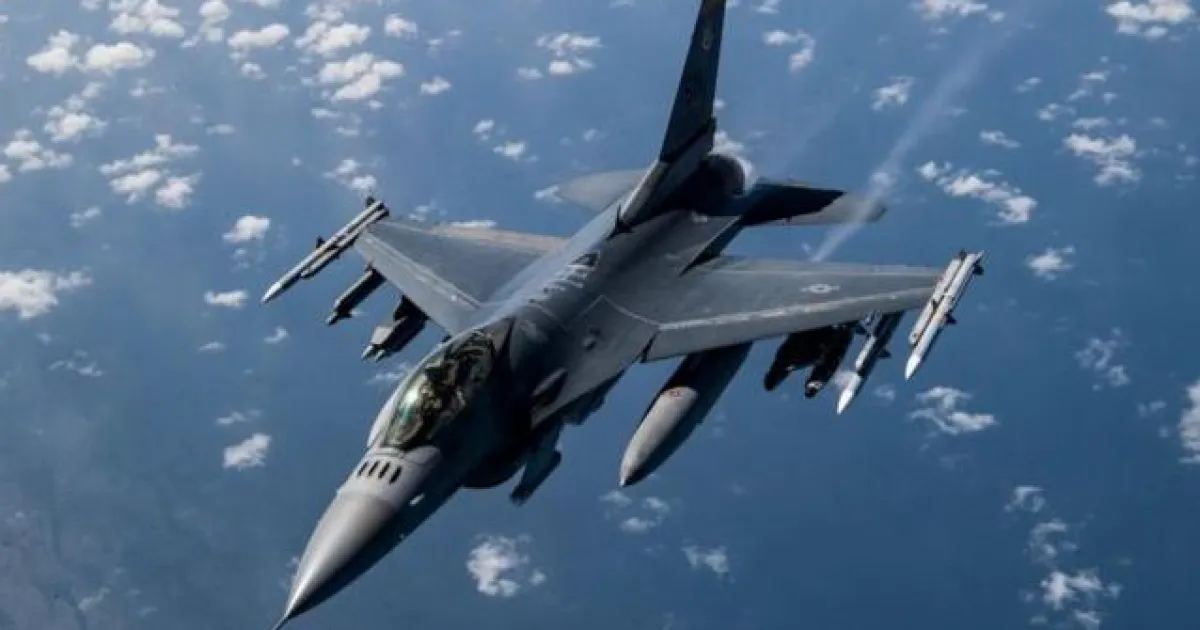 F-16