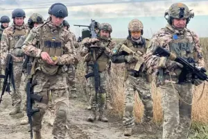 Українські військові