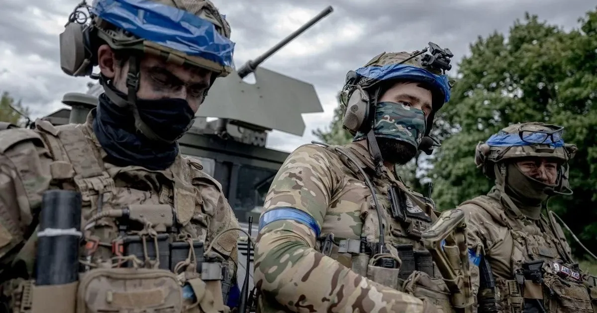 Українські військові