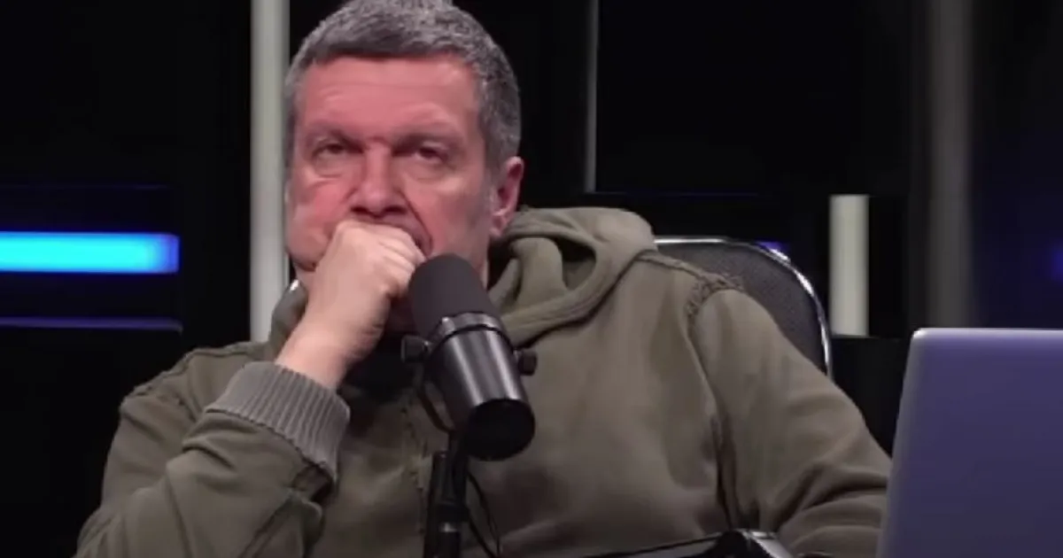 Соловьев