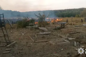 Окупанти розгромили цвинтар на Харківщині