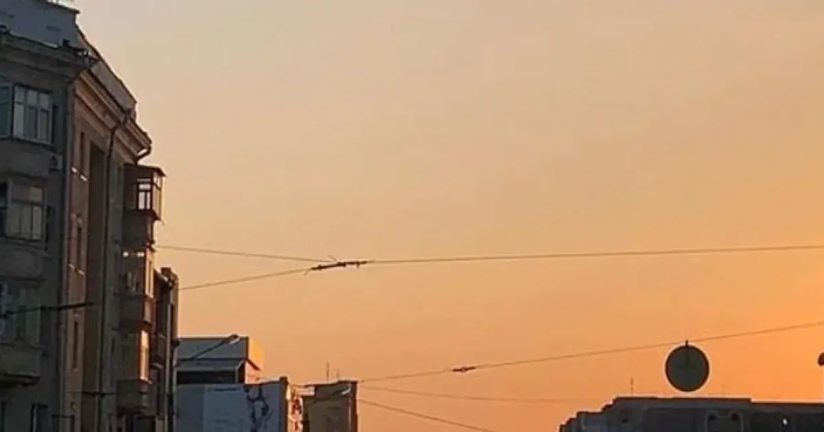 Дрон влучив у будинок в Харкові