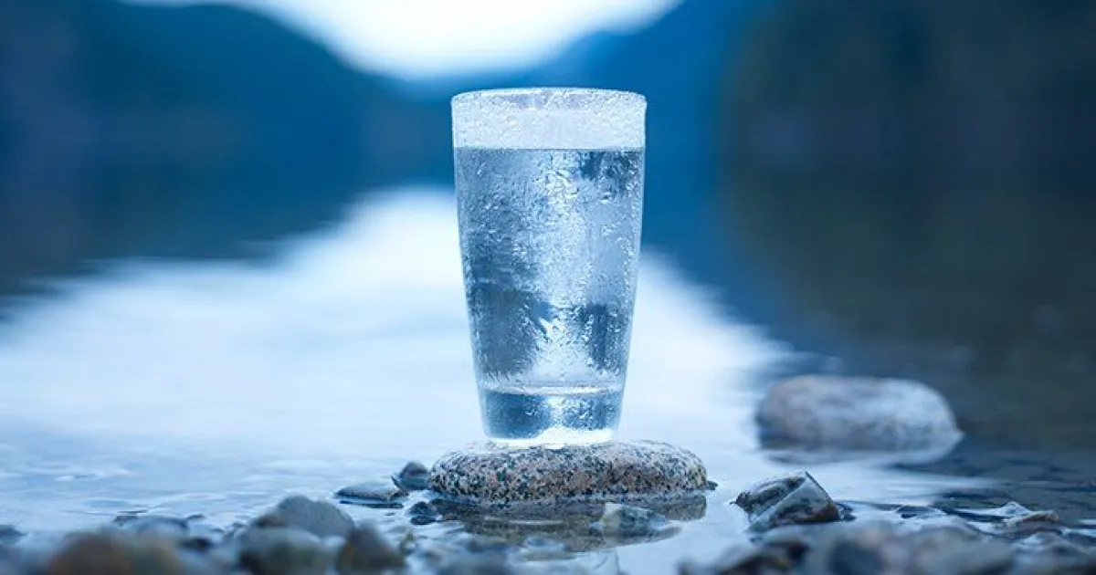 вода