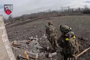 Військові