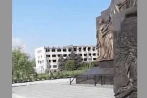 Памятник