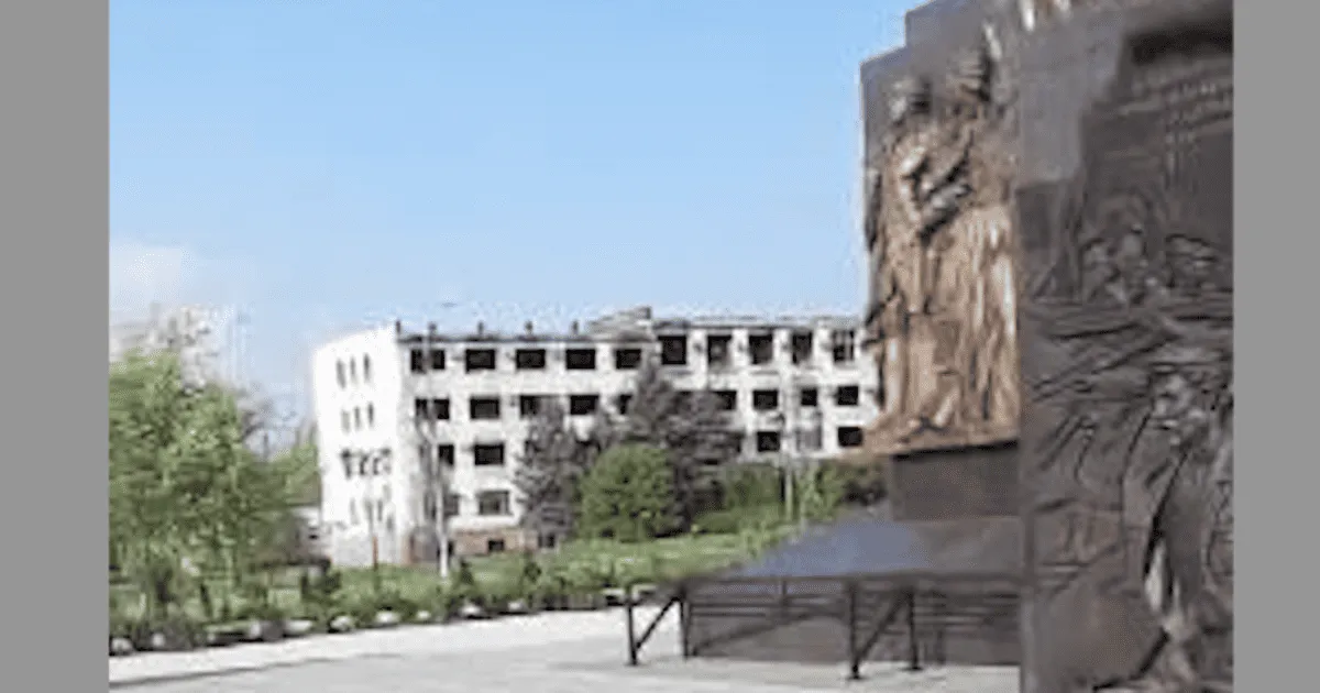 Памятник
