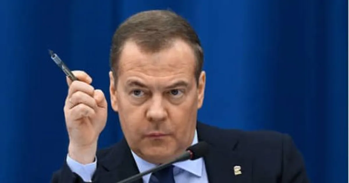 Медведев