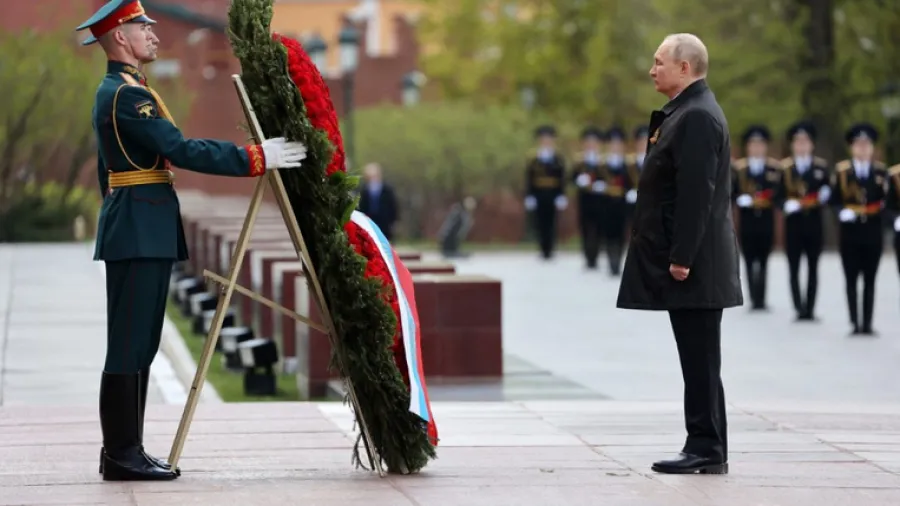 Путин, венок