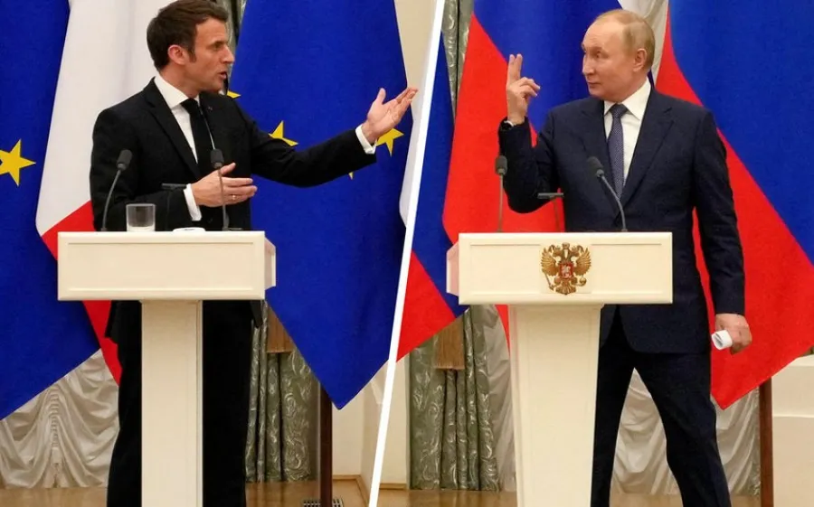 Макрон і Путін