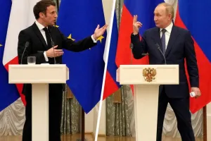 Макрон і Путін