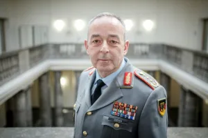 Карстен Бройер