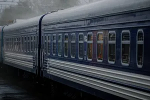 Потяг - Поезд