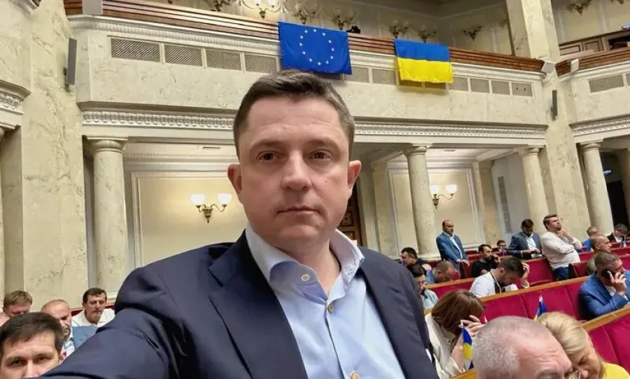 Олесь Довгий