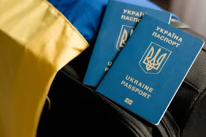 паспорт України / паспорт Украины