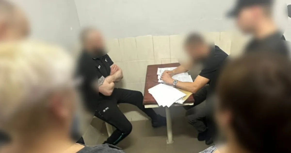 u vypravnii ustanovi