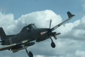 самолет Z-137 Agro Turbo