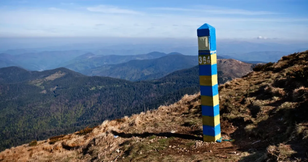 стовб на кордоні
