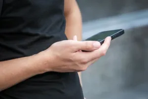 Телефон