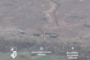 Азов отбивает штурм