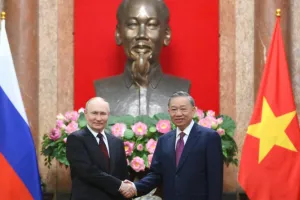 Путин, Вьетнам