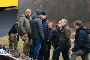 Туск, диверсия
