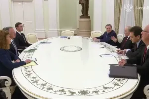 переговоры, Кремль