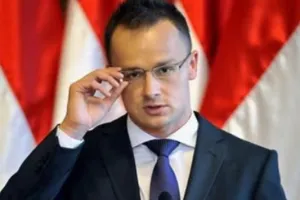 Петер Сийярто