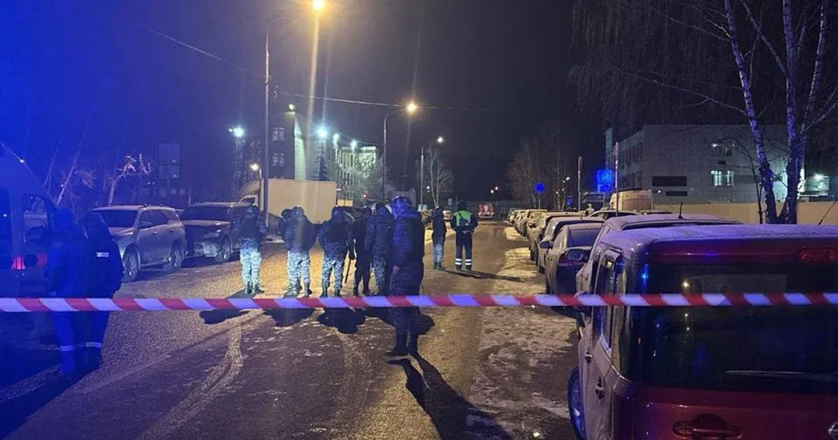 Вибух - Взрыв