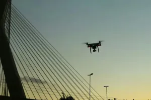 дрон
