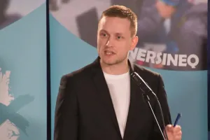 Премьер-министр Гренландии Йенс-Фредерик Нильсен