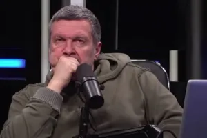 Соловьев