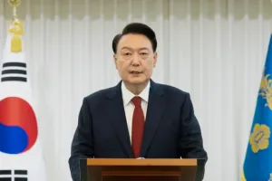 Yun Sok Yeol