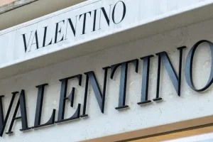 модный дом Valentino