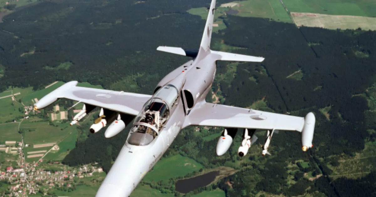 винищувач L-159