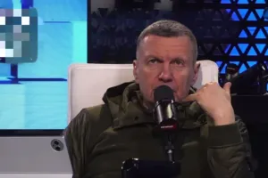 Соловьев