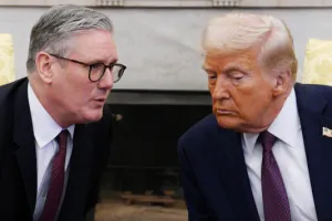 Трамп, Стармер