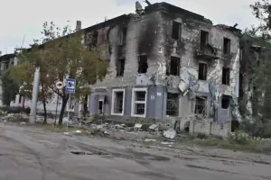 разрушенный дом