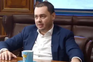Сєяр Куршутов