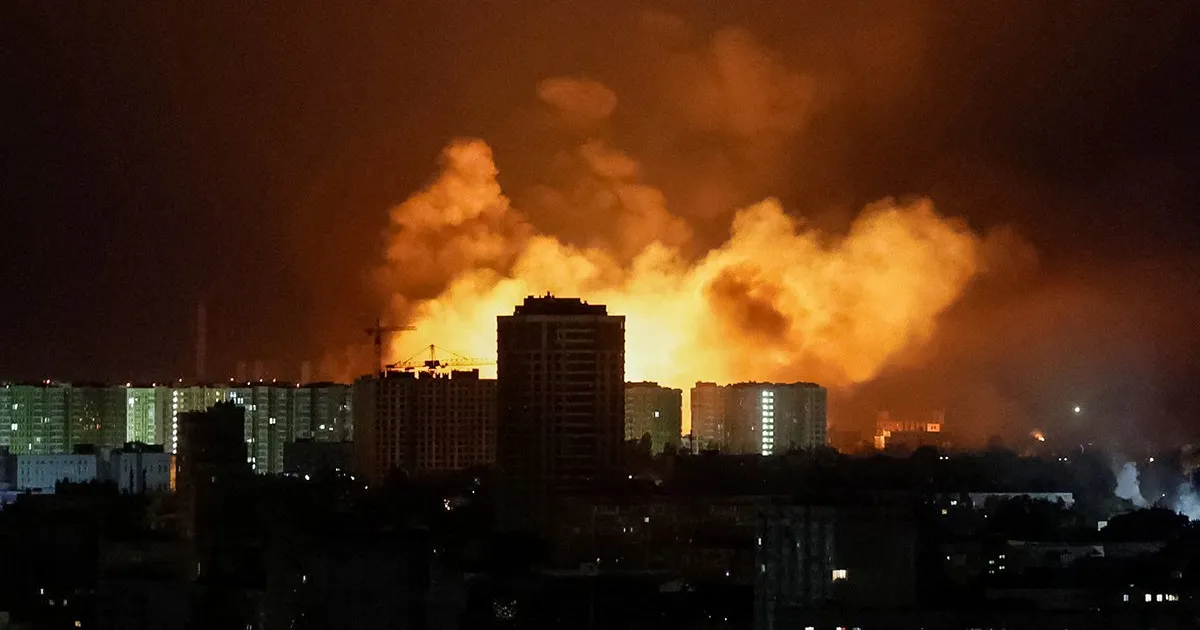 удар ракетою по Києву
